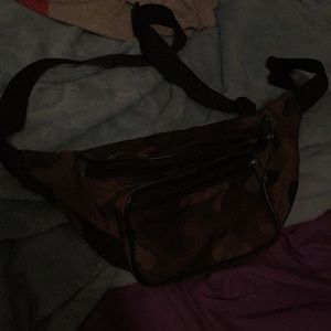 Camo fanny pack